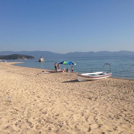Ikidiki Beach Villa Ierissos Extérieur photo